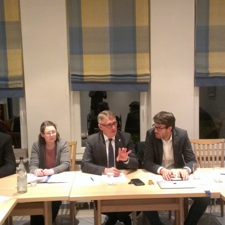 Größeres Bild ansehen Größeres Bild ansehen